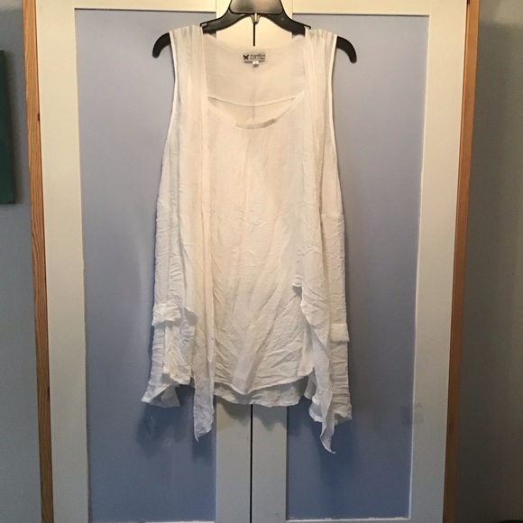 White floaty top - Picture 2 of 4